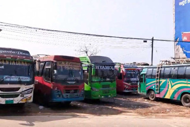 রাঙামাটিতে বাস চলাচল বন্ধ, দুর্ভোগে যাত্রীরা