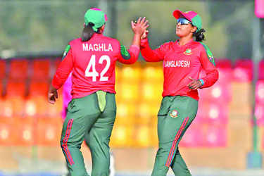 সুপার সিক্সে নিগাররা