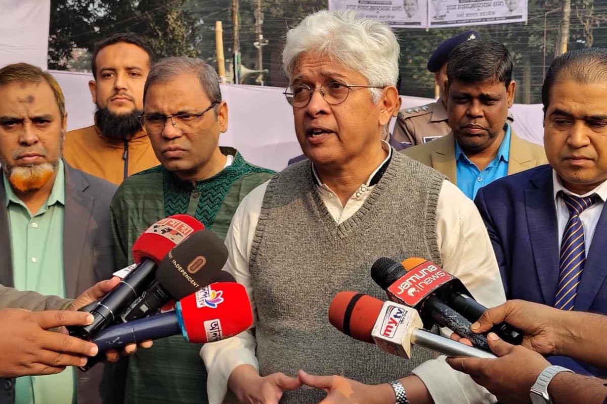 জনতার জোয়ার ‘হ্যাঁ’ ভোটের পক্ষে: উপদেষ্টা আদিলুর রহমান