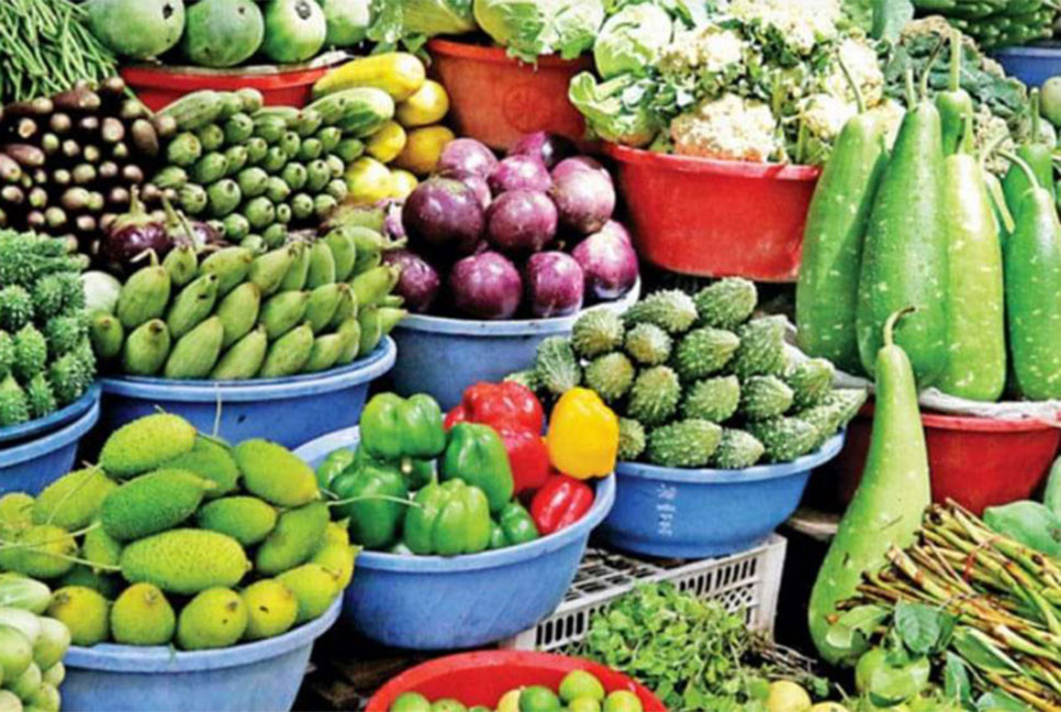 রাজধানীর বাজারে কিছুটা স্বস্তি, কমেছে সবজির দাম