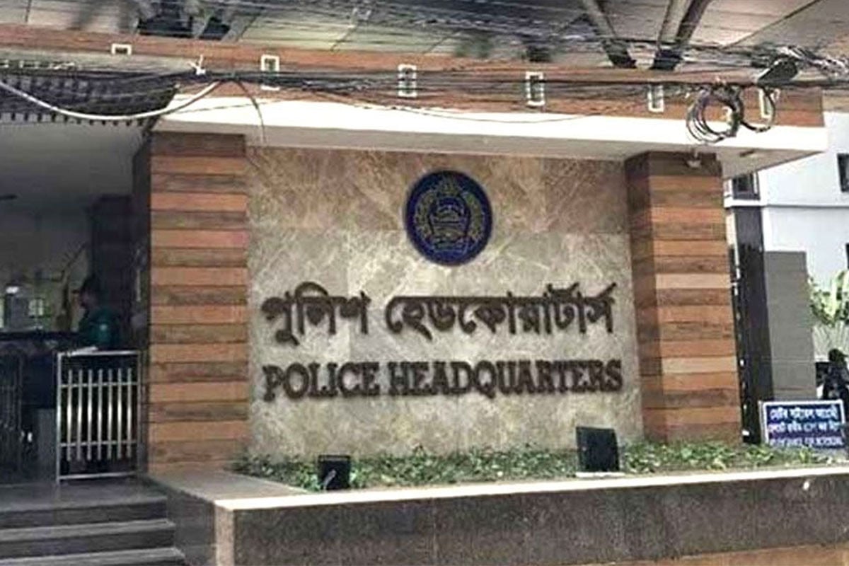 পুলিশ কর্মকর্তাদের কর্মস্থল ত্যাগ নিয়ে ‘কড়া’ নির্দেশনা