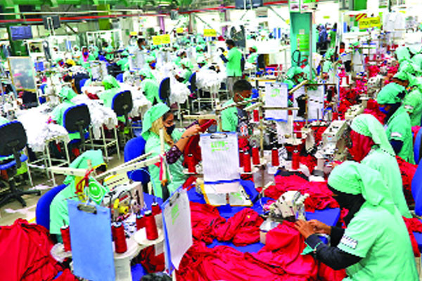 দ্বন্দ্ব সংকটে পোশাক খাত