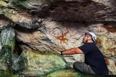 ইন্দোনেশিয়ায় মিলল ৬৮ হাজার বছর পুরোনো গুহাচিত্র