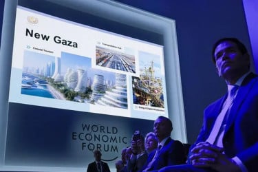 গাজায় আকাশ ছোঁয়া ভবন ও  বিমানবন্দর বানাবেন ট্রাম্প