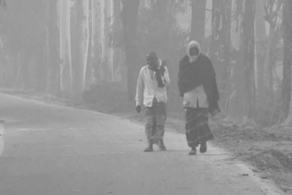 তাপমাত্রা ১০ ডিগ্রি বিপর্যস্ত জনজীবন