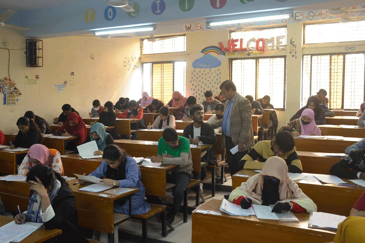 রাবির ‘বি’ ইউনিটের ভর্তি পরীক্ষায় অনুপস্থিত ১০ শতাংশ শিক্ষার্থী