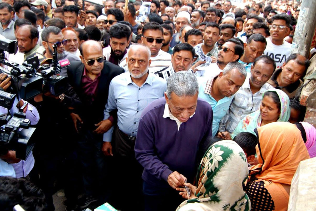 বিএনপি কখনো আপোস করেনি, করবেও না: আমির খসরু