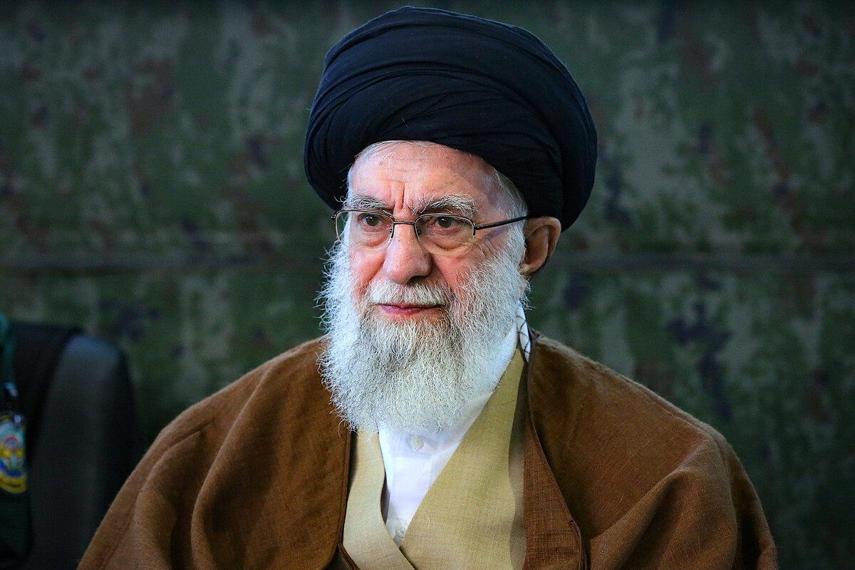 ভয় পেয়ে খামেনি বাঙ্কারে লুকাননি: ইরানি রাষ্ট্রদূত