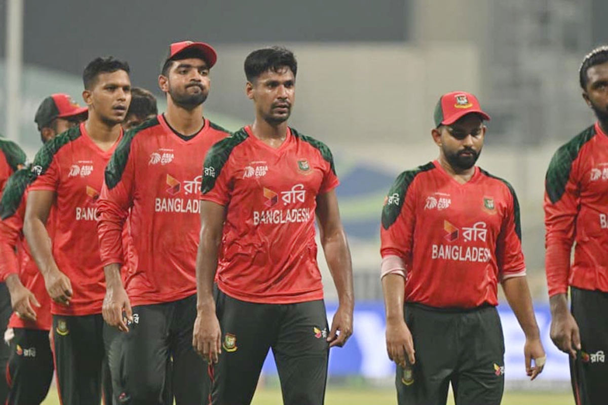 'শেখ হাসিনা ভারতে নিরাপদে থাকলে ক্রিকেটাররা কেন খেলতে পারবে না'