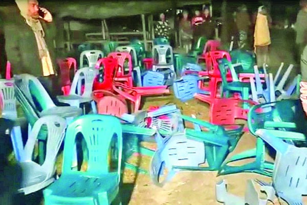 উত্তপ্ত ভোটের মাঠ