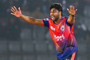 বাবা নেই, দোয়া আছে—শিরোপা জয়ের দিনে সাকলাইন