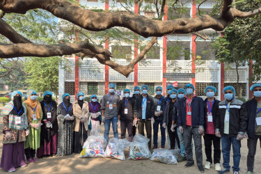 রাবি ভর্তি পরীক্ষায় পরিষ্কার-পরিচ্ছন্নতা অভিযানে বসুন্ধরা শুভসংঘ