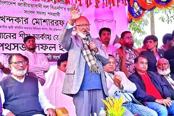 নির্বাচনি প্রচার উৎসবে দেশ