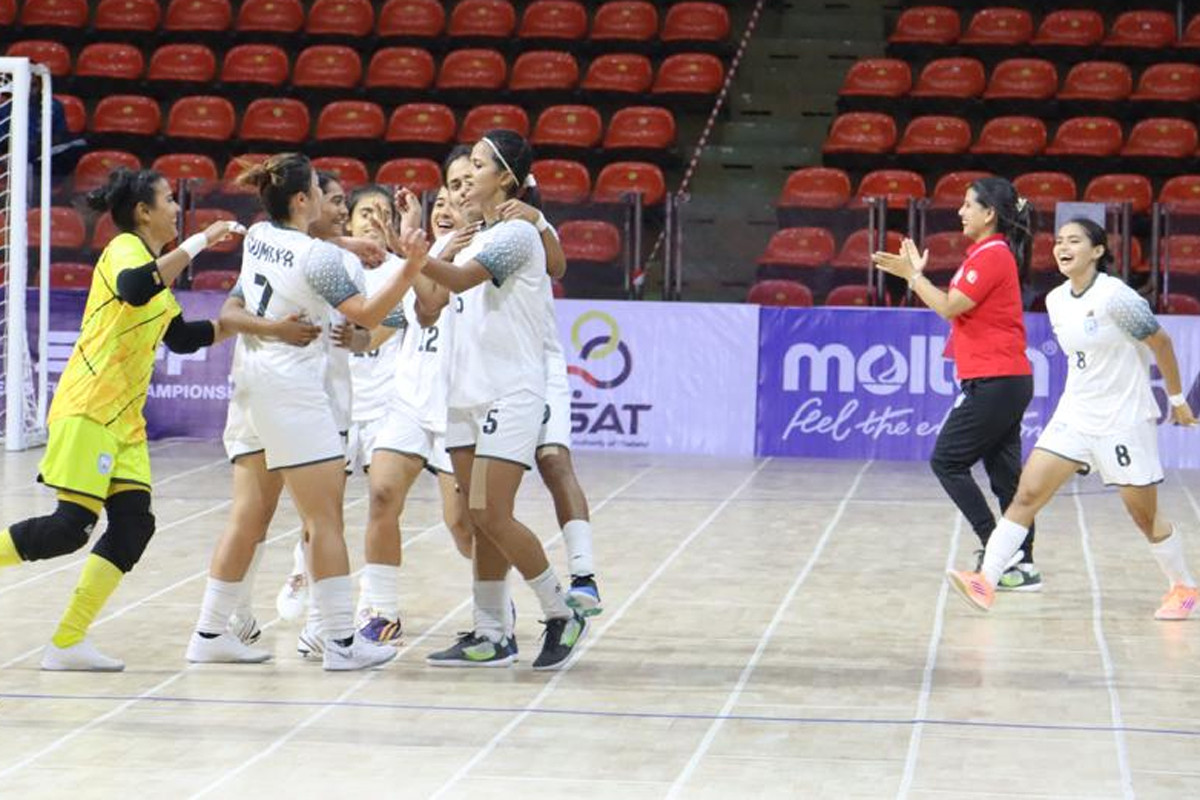 মালদ্বীপকে ১৪ গোলে উড়িয়ে সাফ নারী ফুটসালে চ্যাম্পিয়ন বাংলাদেশ