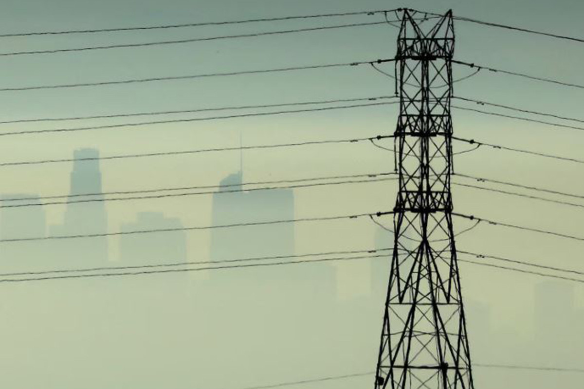 আমেরিকায় বিদ্যুৎহীন দেড় লাখের বেশি গ্রাহক