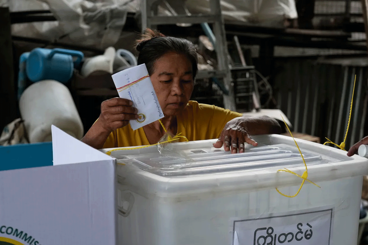 মিয়ানমারে চলছে শেষ ধাপের নির্বাচন