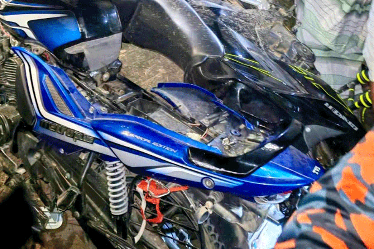 ঈশ্বরদীতে মোটরসাইকেল-নসিমন সংঘর্ষে শ্রমিক নিহত