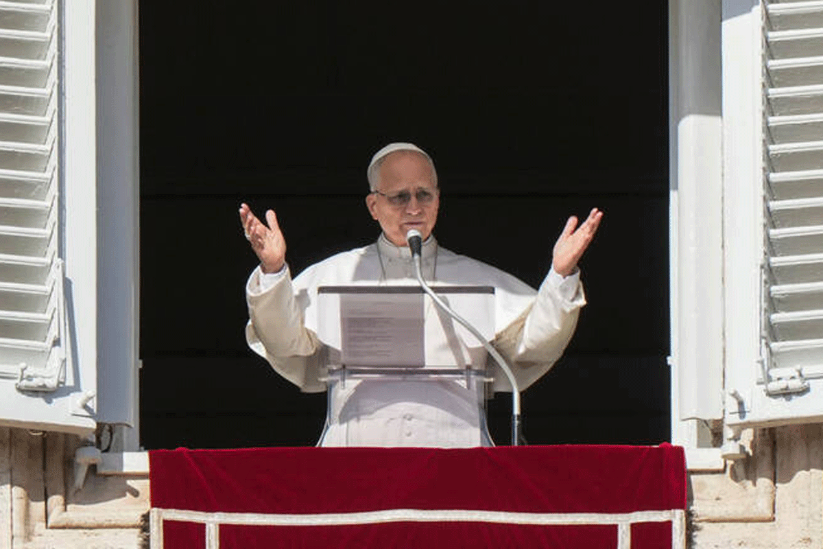 ইউক্রেন যুদ্ধ বন্ধের আহ্বান পোপের