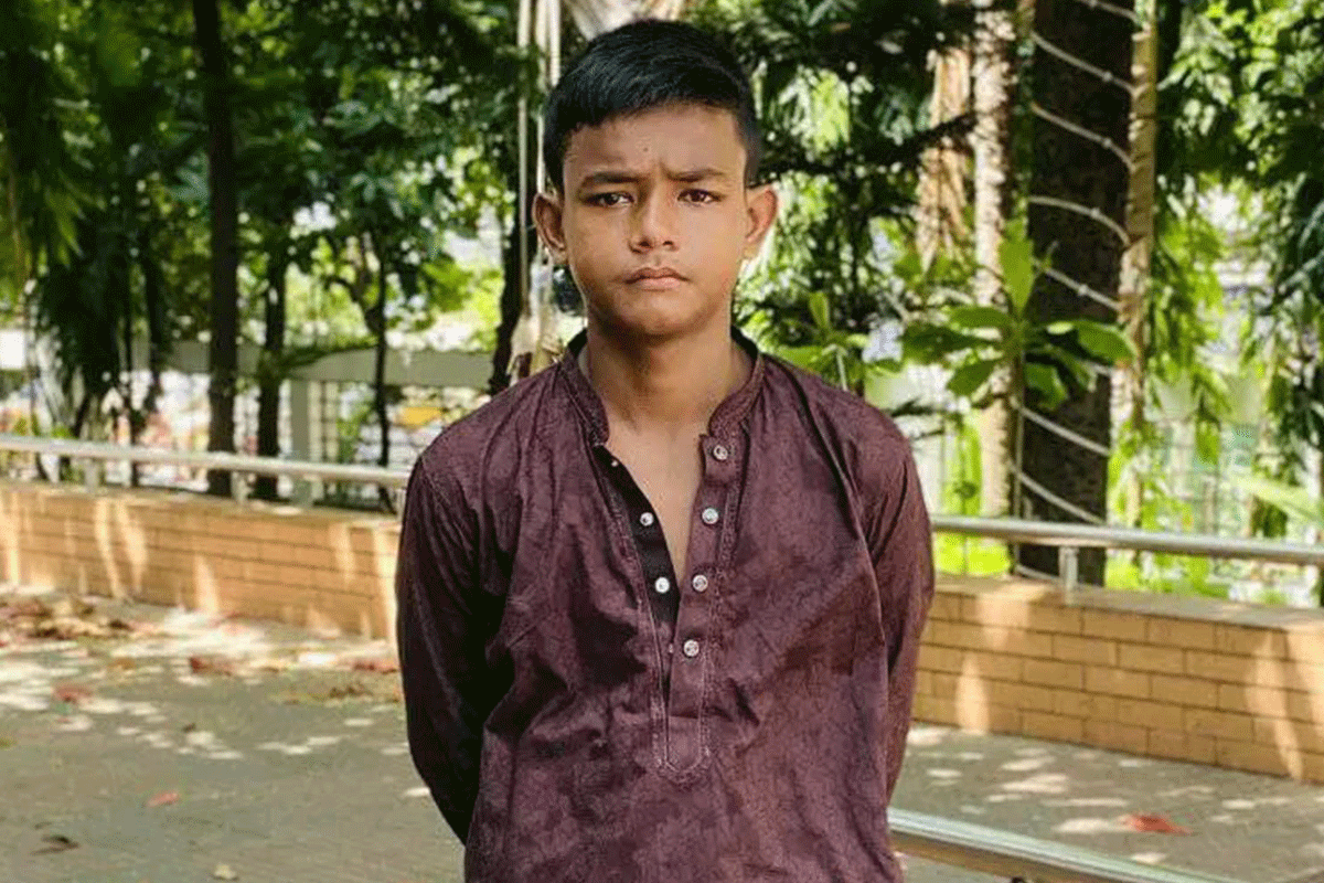 মিছিলের ভিডিও করতে গিয়ে প্রাণ গেল স্কুল ছাত্রের