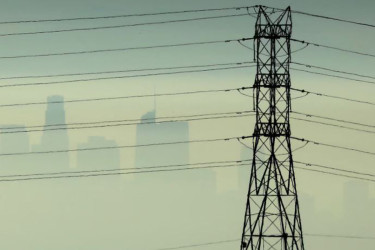 আমেরিকায় বিদ্যুৎহীন দেড় লাখের বেশি গ্রাহক