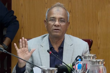 আওয়ামী লীগ-ছাত্রলীগ নয়, সরকার অপরাধীদের জামিনের বিরুদ্ধে : স্বরাষ্ট্র উপদেষ্টা