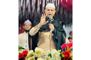 বিজয়নগরে ওলামা-মাশায়েখদের সাথে মতবিনিময় করলেন বিএনপি প্রার্থী শ্যামল
