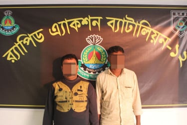 সিরাজগঞ্জে গাঁজাসহ দুই মাদক ব্যবসায়ী গ্রেফতার