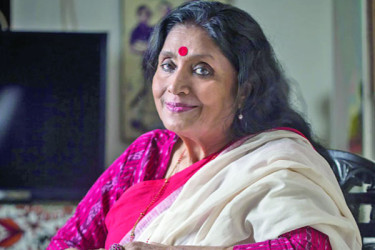 মঞ্চ থেকে নাটক ও চলচ্চিত্রে