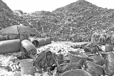 ময়লার ভাগাড়, অতিষ্ঠ নগরবাসী