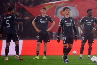 লিসবনে লাল কার্ডের ঝড়, শেষ মুহূর্তের দুঃস্বপ্নে প্লে-অফে রিয়াল