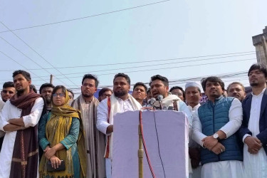মিথ্যা প্রতিশ্রুতি দিয়ে একটি দল জনগণকে প্রতারণা করছে: নাহিদ ইসলাম