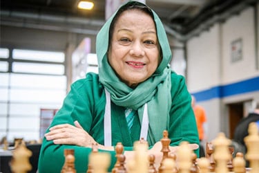 ৮২ বছর বয়সে রাণী হামিদের আরও এক অনন্য শিরোপা