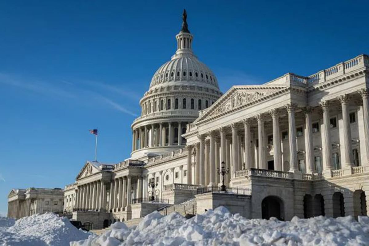 তিন মাসের মাথায় ফের ‘শাটডাউনে’ মার্কিন সরকার