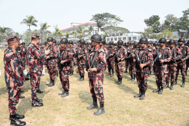 লক্ষ্মীপুরে ১০ প্লাটুন বিজিবি মোতায়েন