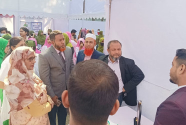 মেলায় ঘুরতে এসে চাকরি পেয়ে খুশি