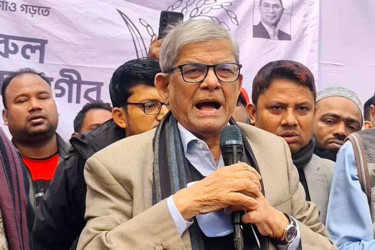 নির্বাচন কেউ বন্ধ করতে পারবে না, দেশের মানুষ জেগে উঠেছে: মির্জা ফখরুল
