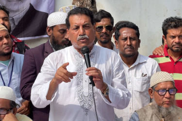 দেশের মানুষ আর আওয়ামী লীগকে দেখতে চায় না: খোকন