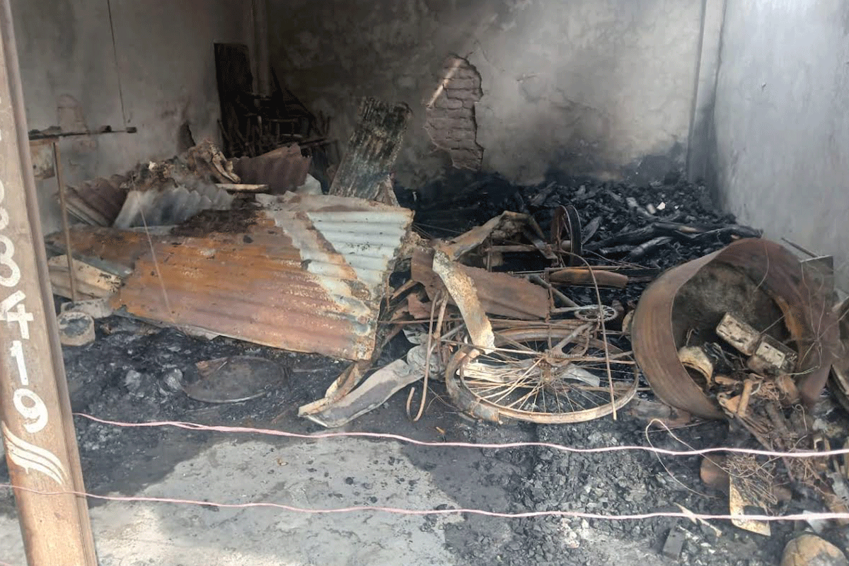 নোয়াখালীতে বিএনপির নির্বাচনী অফিসে অগ্নিসংযোগ
