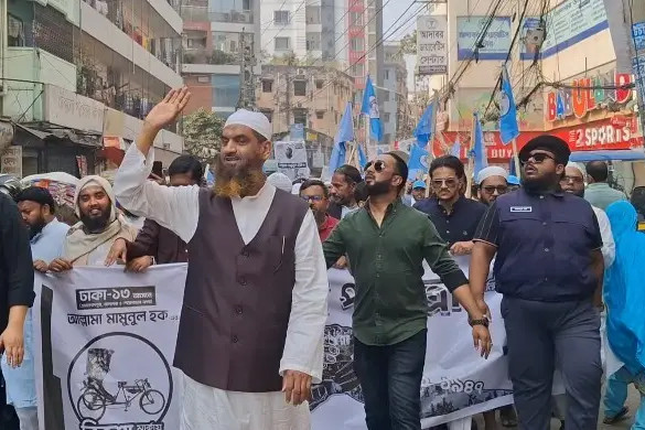 নির্বাচনি প্রচারণায় মামুনুল হকের জাগরণী পদযাত্রা
