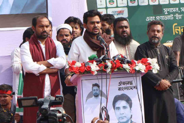 পাতানো নির্বাচনের স্বপ্ন দেখে লাভ নেই, জনগণ জীবন দিতে প্রস্তুত: আসিফ মাহমুদ