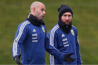 মেসির বিশ্বকাপ ভবিষ্যৎ জানালেন মাশ্চেরানো