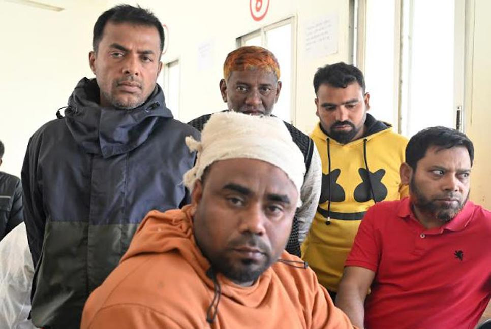 ভোট চাওয়াকে কেন্দ্র করে সালিশি বৈঠকে সংঘর্ষ, পাঁচজন আহত