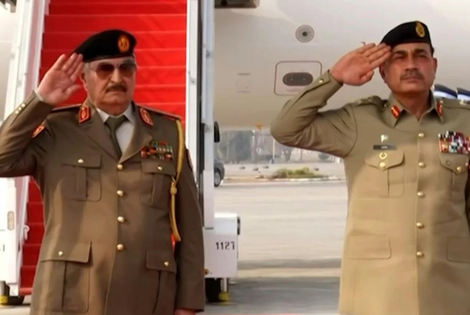 চার বিলিয়ন ডলারের অস্ত্র চুক্তির গুঞ্জন, পাকিস্তানে ঘটছে কি?