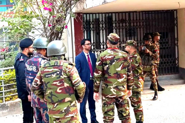 কালীগঞ্জে নির্বাচন উপলক্ষে যৌথ বাহিনীর বিশেষ মহড়া