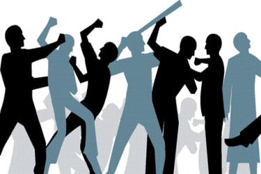 সালিশ বৈঠকে হামলা ছাত্রদল-শিবির হাতাহাতি