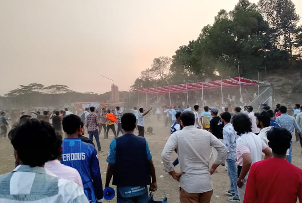 শাবিপ্রবিতে শিক্ষার্থীদের দুইপক্ষের সংঘর্ষে শিক্ষকসহ আহত ১৬