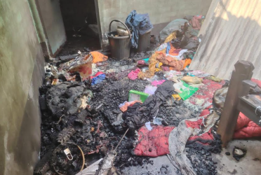 শ্রীপুরে অগ্নিকাণ্ডে ৪০ পোশাক শ্রমিকের বসতঘর পুড়ে ছাই