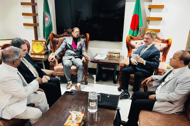 চসিক মেয়রের সঙ্গে ফ্রান্স দূতাবাসের কর্মকর্তাদের বৈঠক