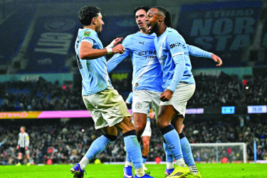 ম্যানসিটির সামনে শিরোপার হাতছানি