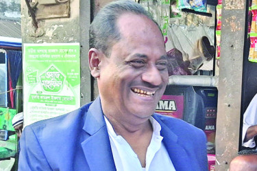 গাজীপুর-৫ আসনে আজম খানের গণসংযোগ